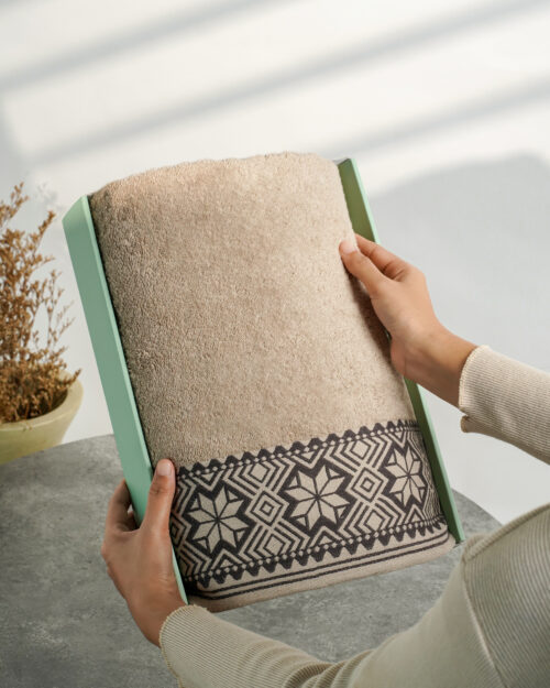 TAP09245 Handuk Single Towel Nava (Single Premium Towel With Premium Box) - Soel